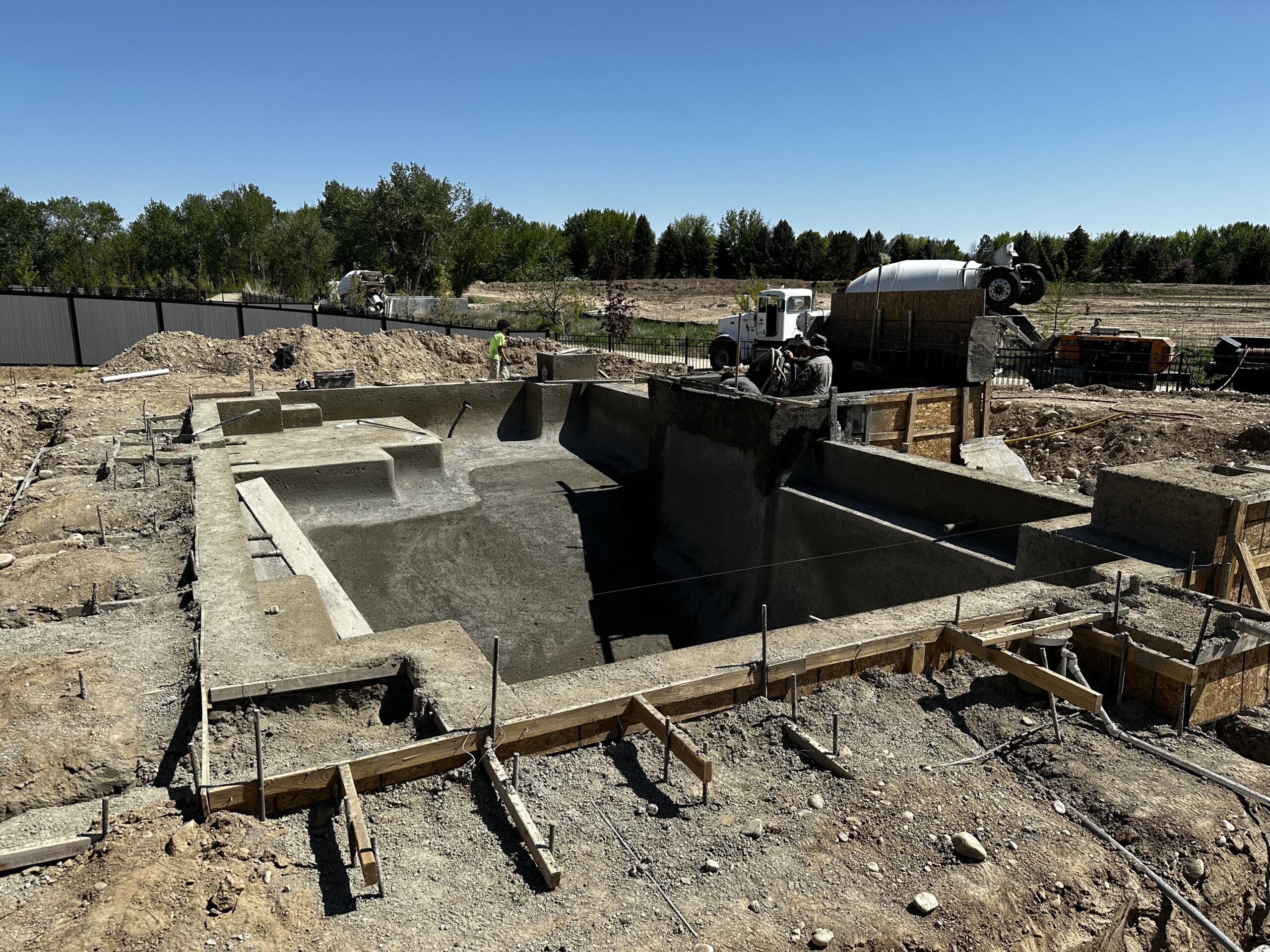 custom-designed-pools-idaho